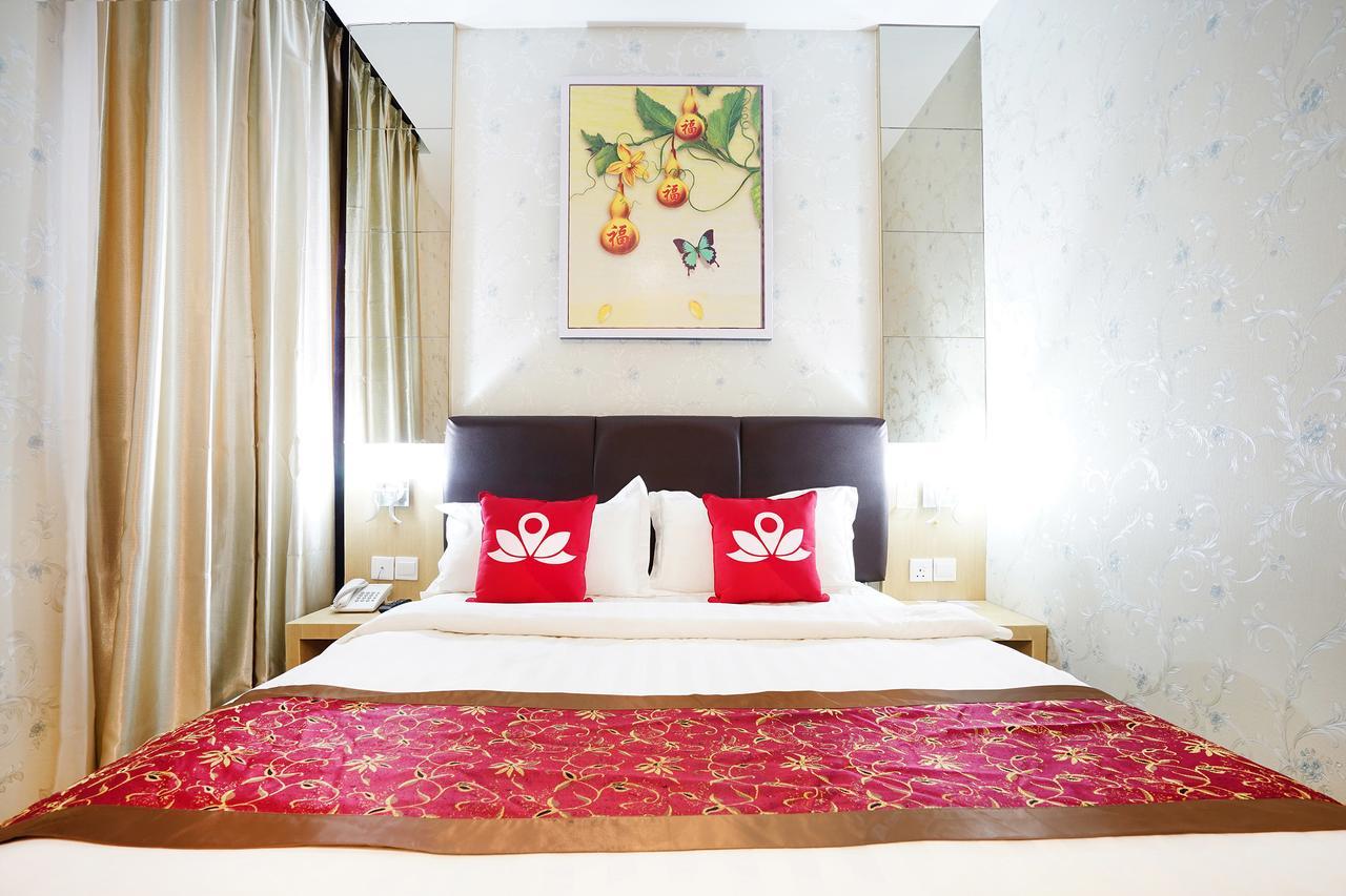 Cardinal Lucky Star Hotel Batam Oda fotoğraf